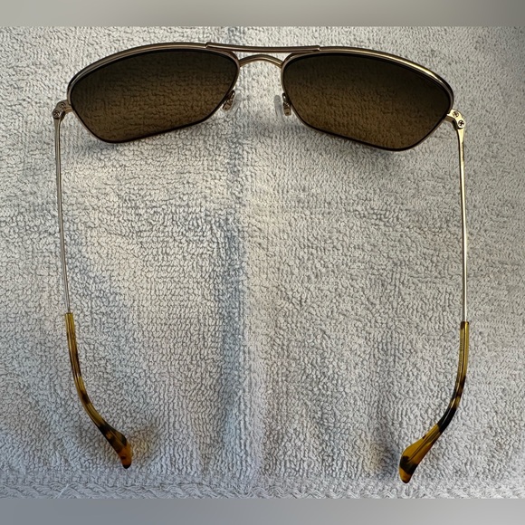 Maui Jim Sunglasses - Picture 1 of 5